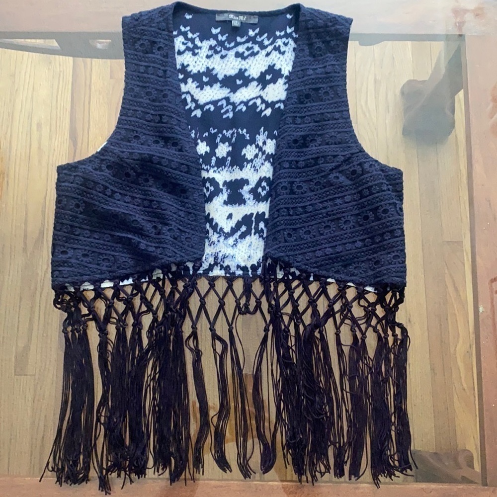 Miss Me Top Womens Small Navy Vest Fringe Lined Sleeveless Shirt size small